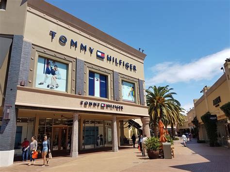 Tommy Hilfiger Outlet store in Citadel Outlets (California).